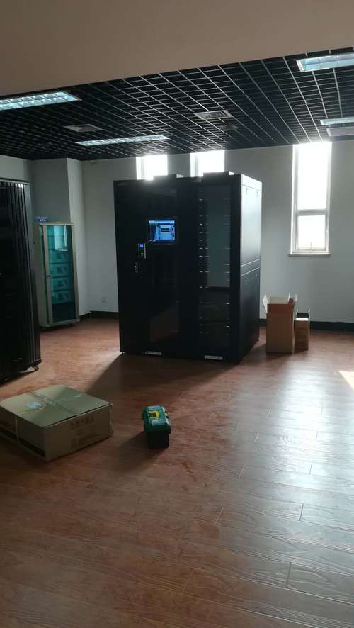河北大学计算机网络机房一体化机柜案例